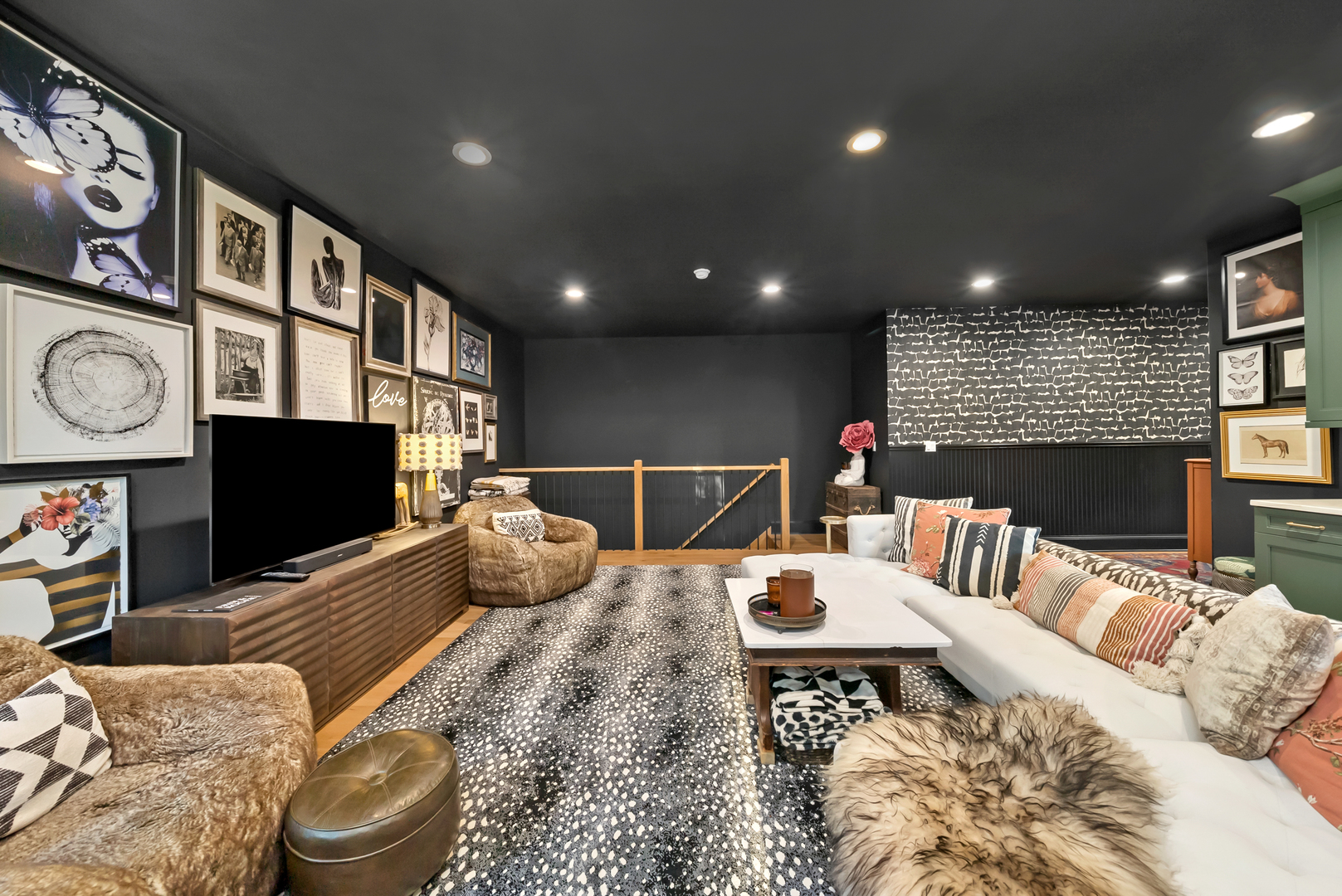 1532 W Ohio Street Unit: 1