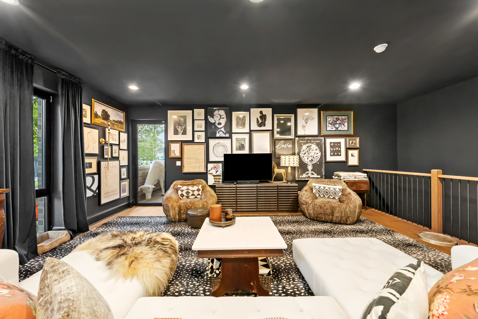 1532 W Ohio Street Unit: 1