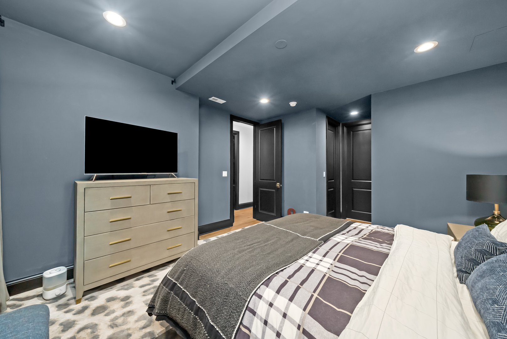 1532 W Ohio Street Unit: 1