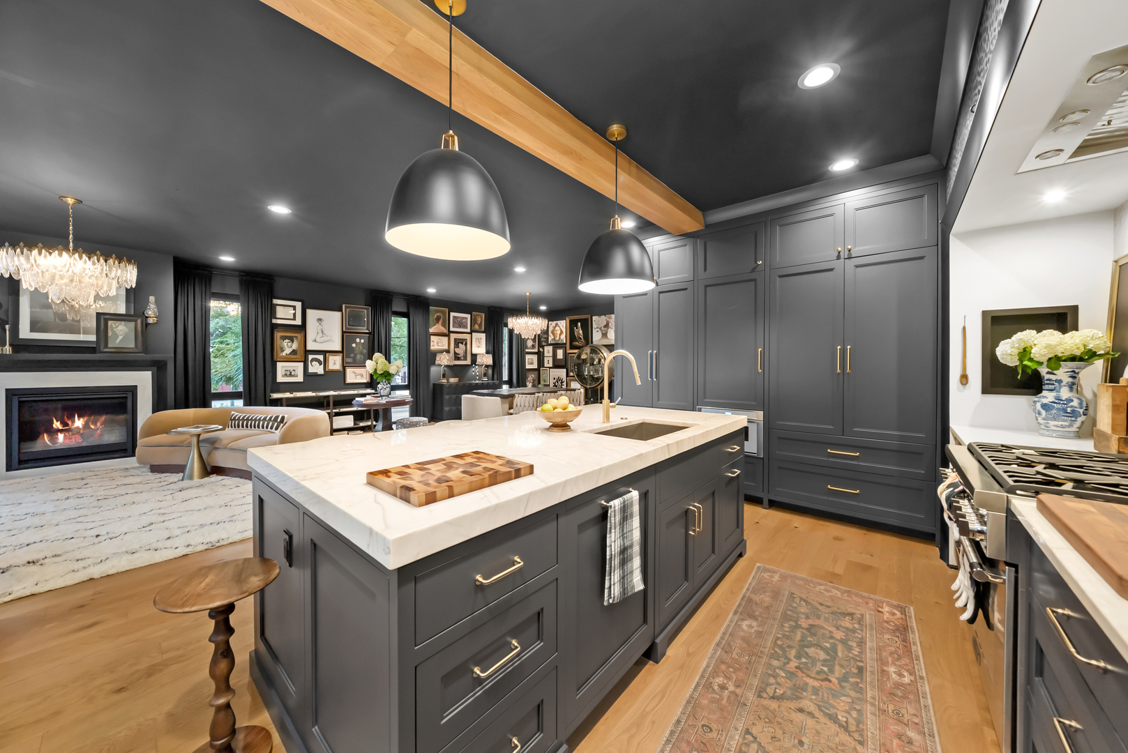 1532 W Ohio Street Unit: 1