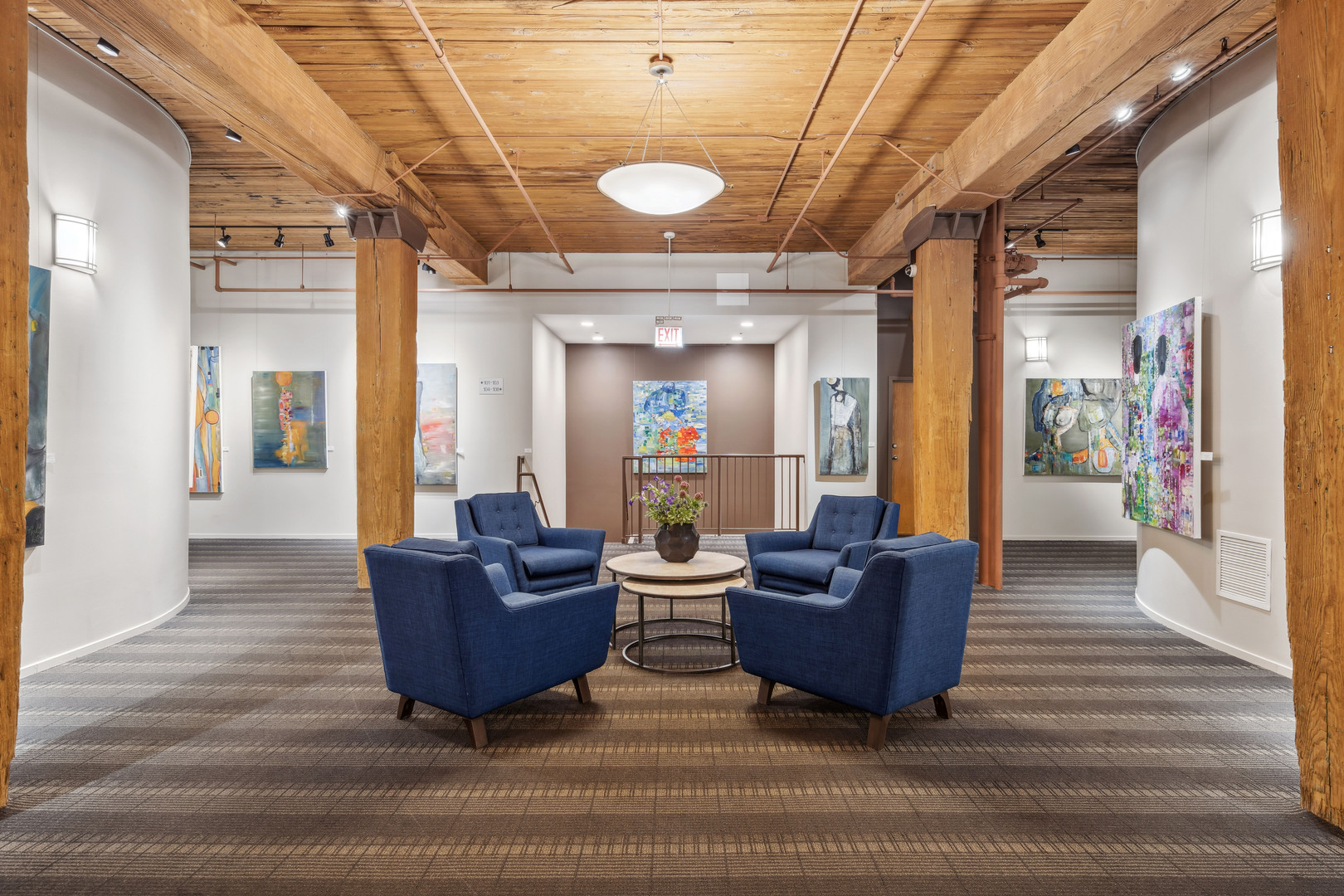 550 N Kingsbury Street Unit: 408