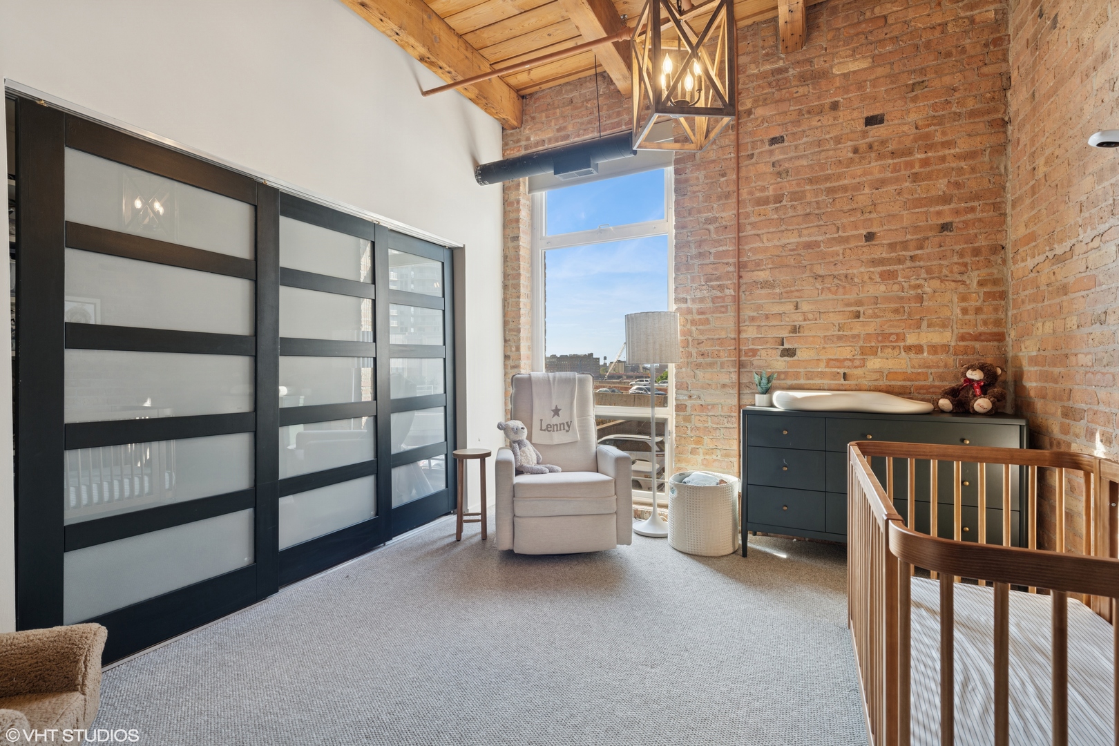 550 N Kingsbury Street Unit: 408