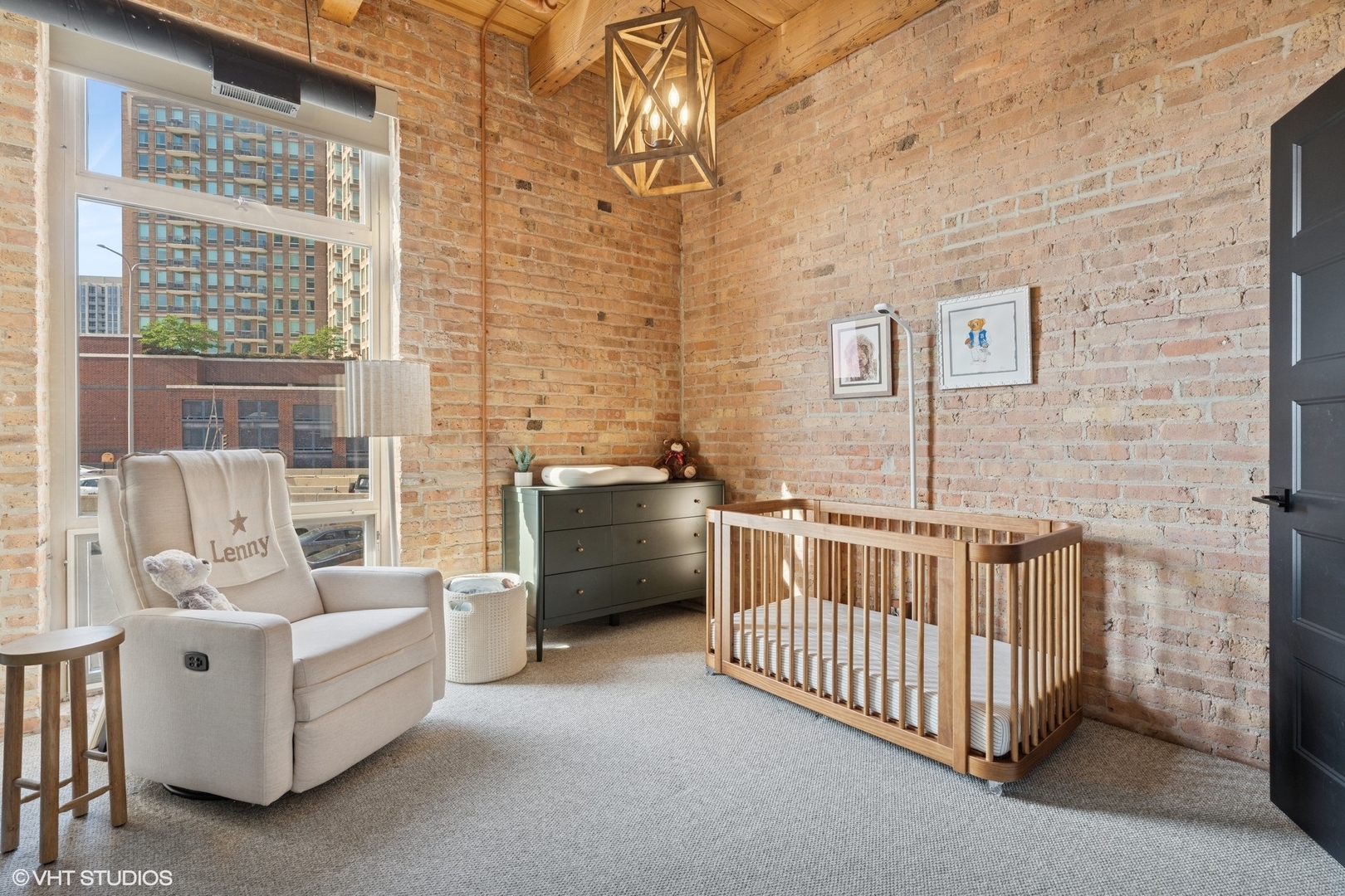 550 N Kingsbury Street Unit: 408