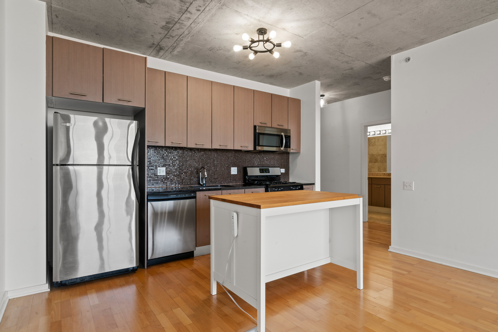 659 W Randolph Street Unit: 1407