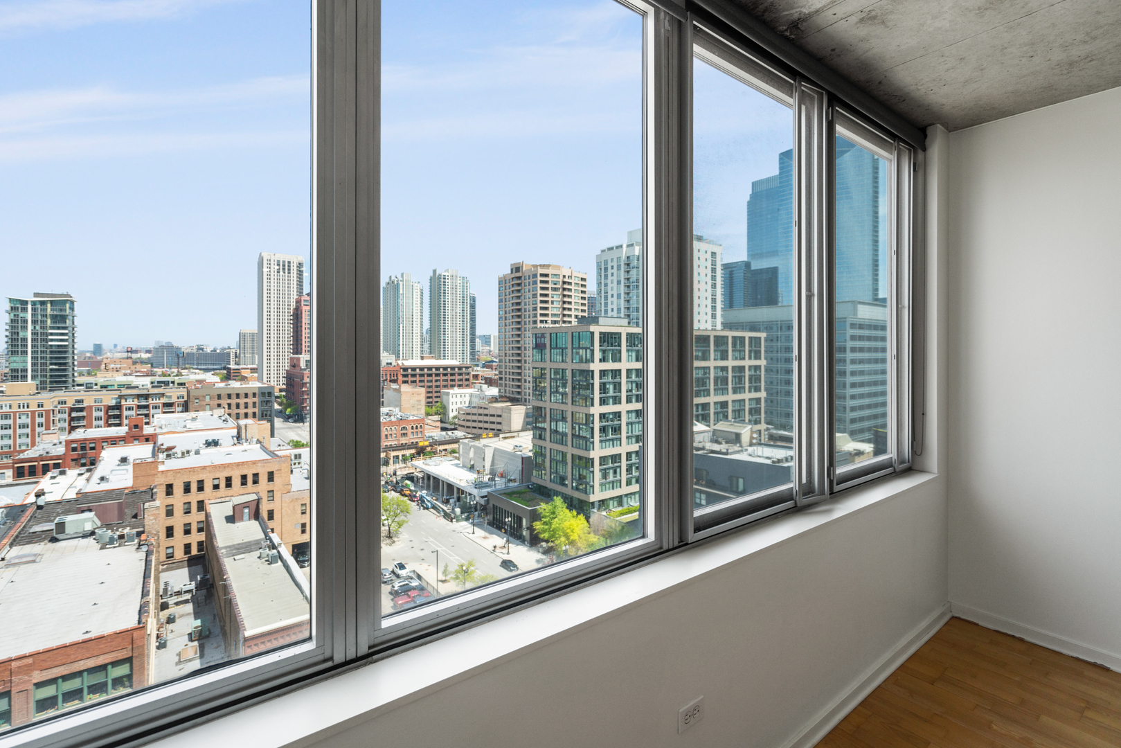 659 W Randolph Street Unit: 1407