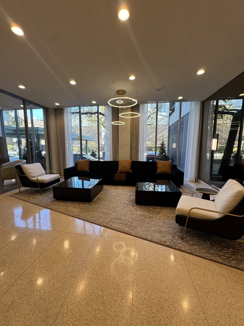 1255 N Sandburg Terrace Unit: 305