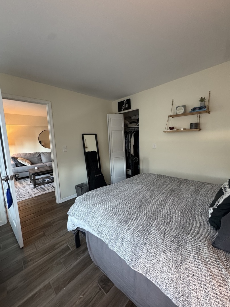 1255 N Sandburg Terrace Unit: 305