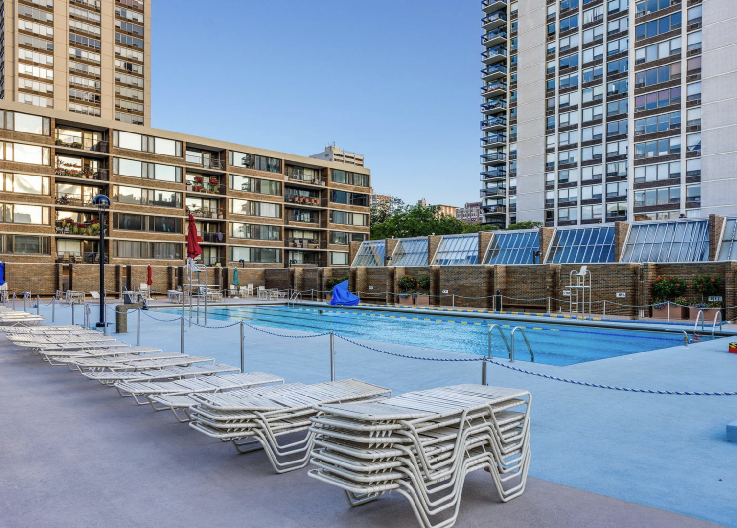 1255 N Sandburg Terrace Unit: 305