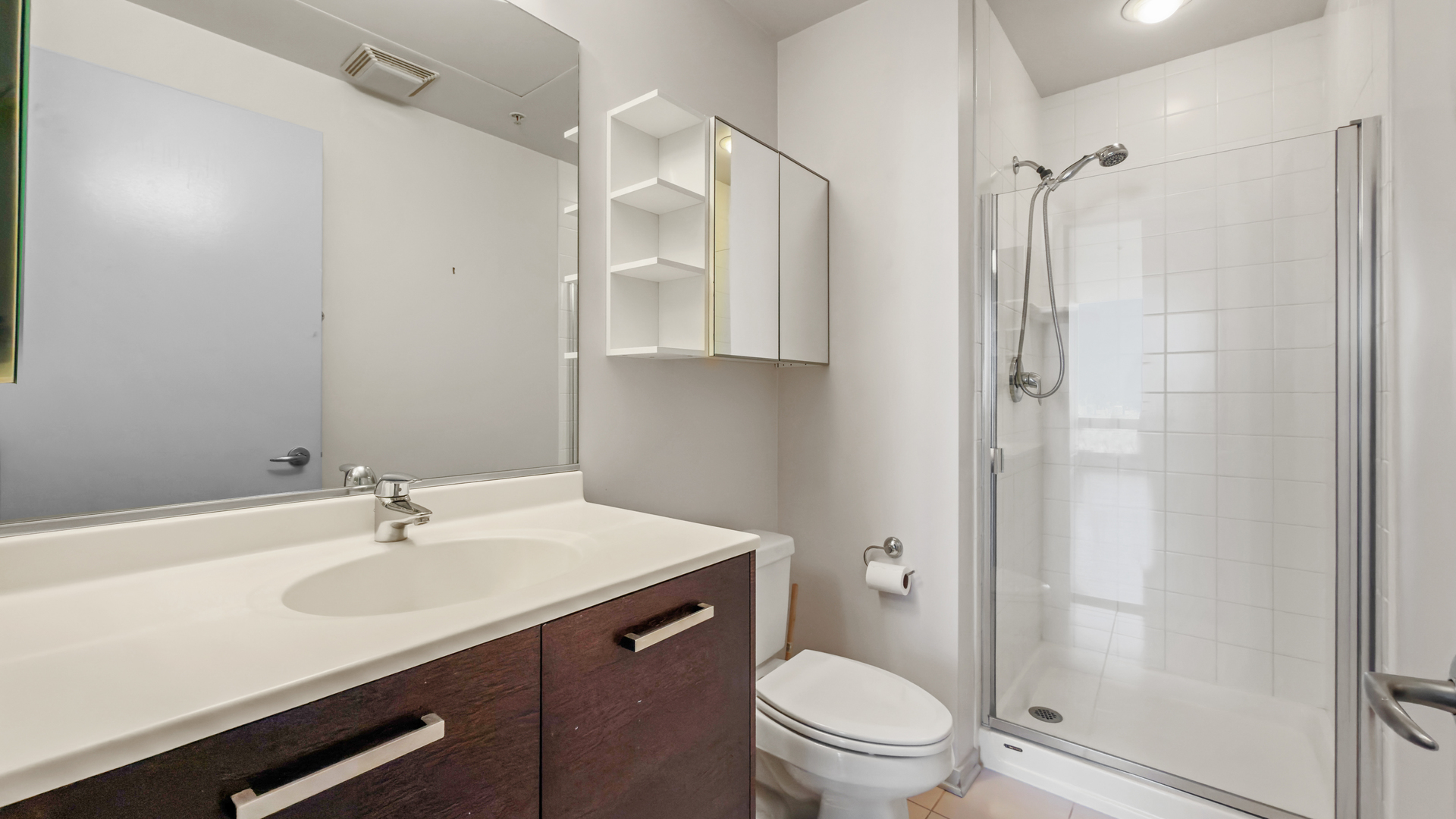 500 W Superior Street Unit: 2002