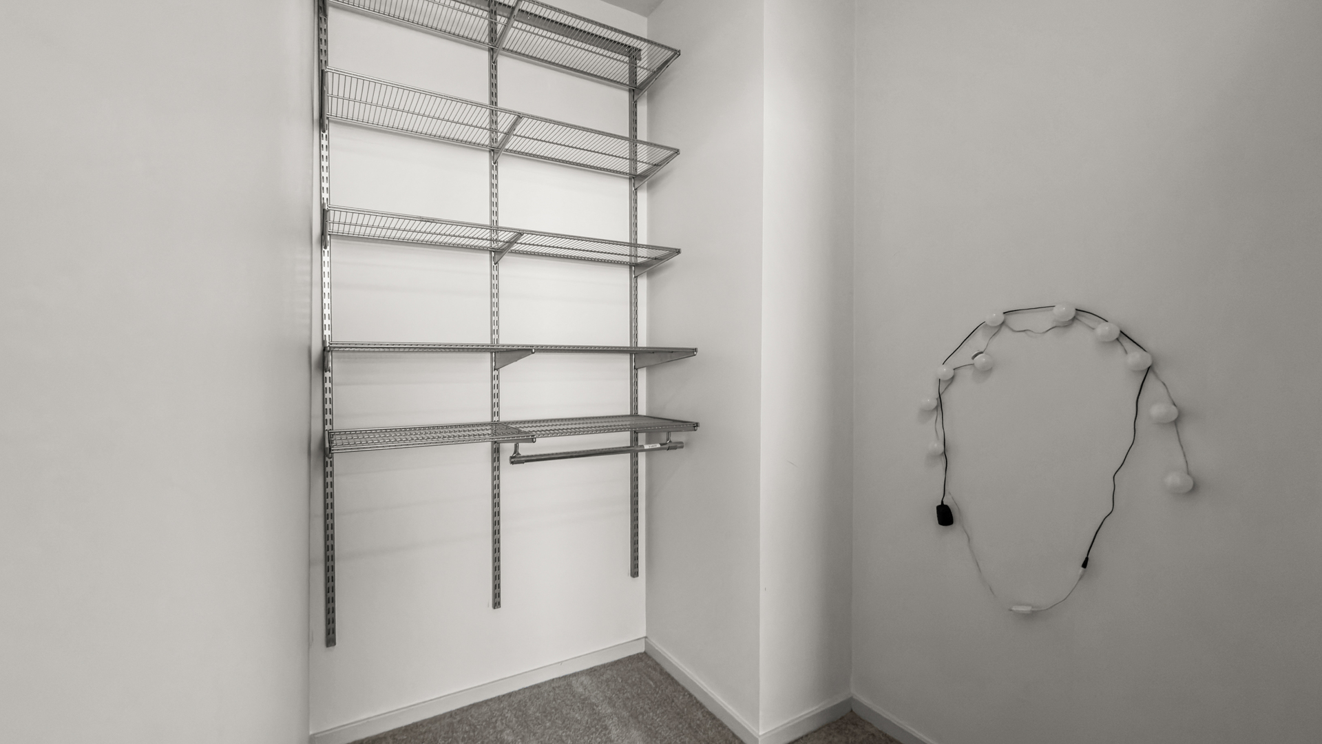 500 W Superior Street Unit: 2002