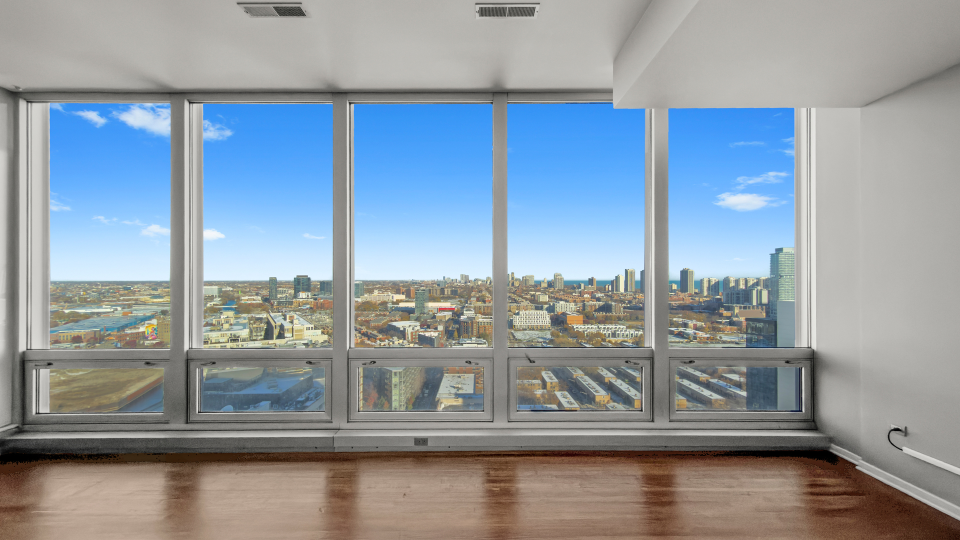 500 W Superior Street Unit: 2002