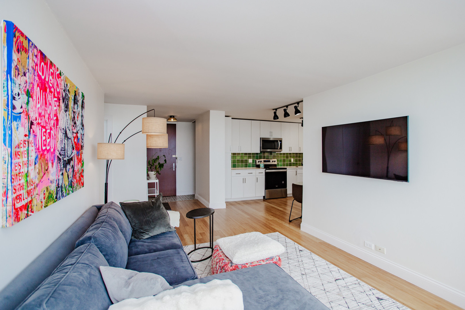 655 W IRVING PARK Road Unit: 5104