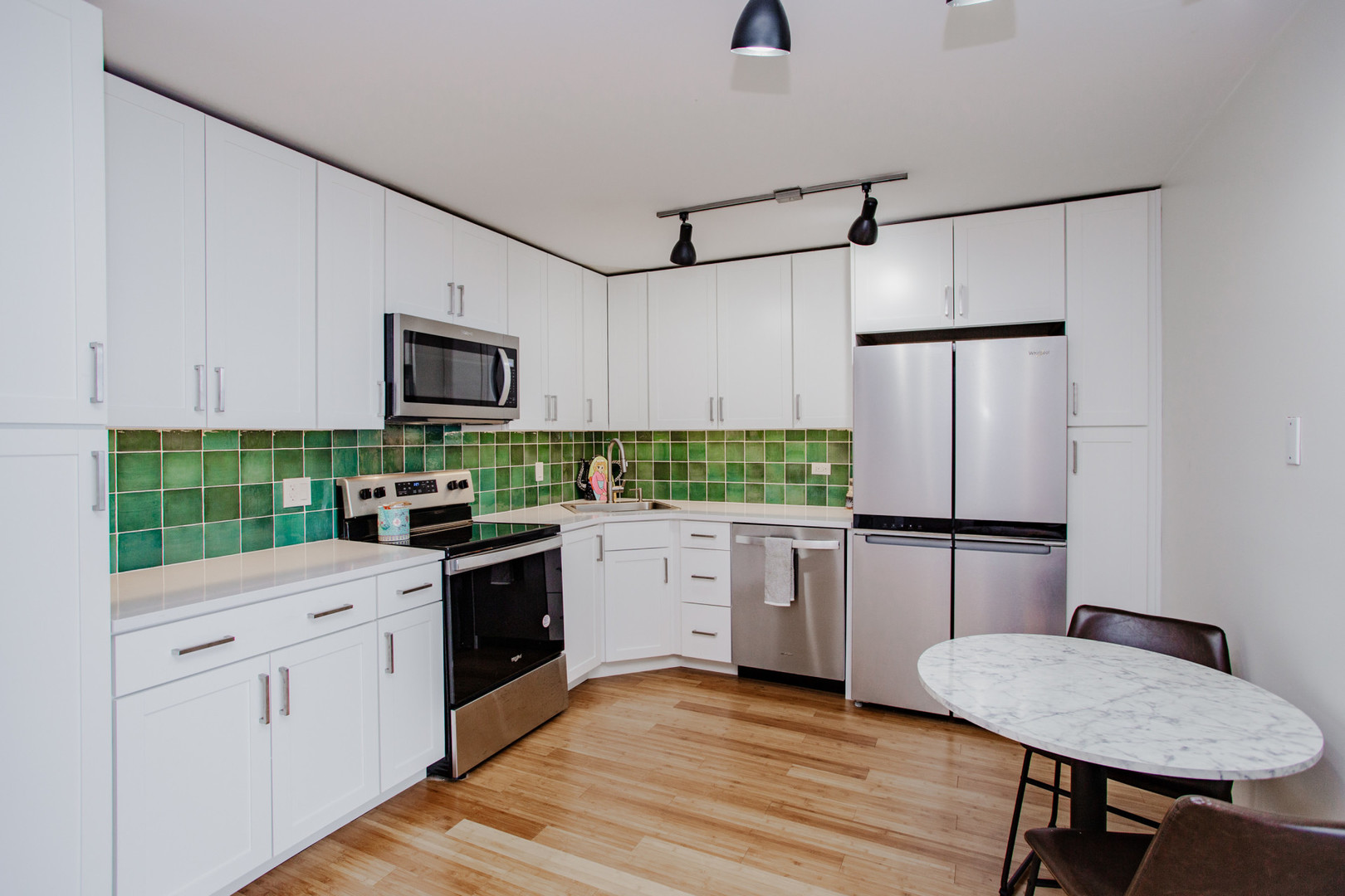 655 W IRVING PARK Road Unit: 5104
