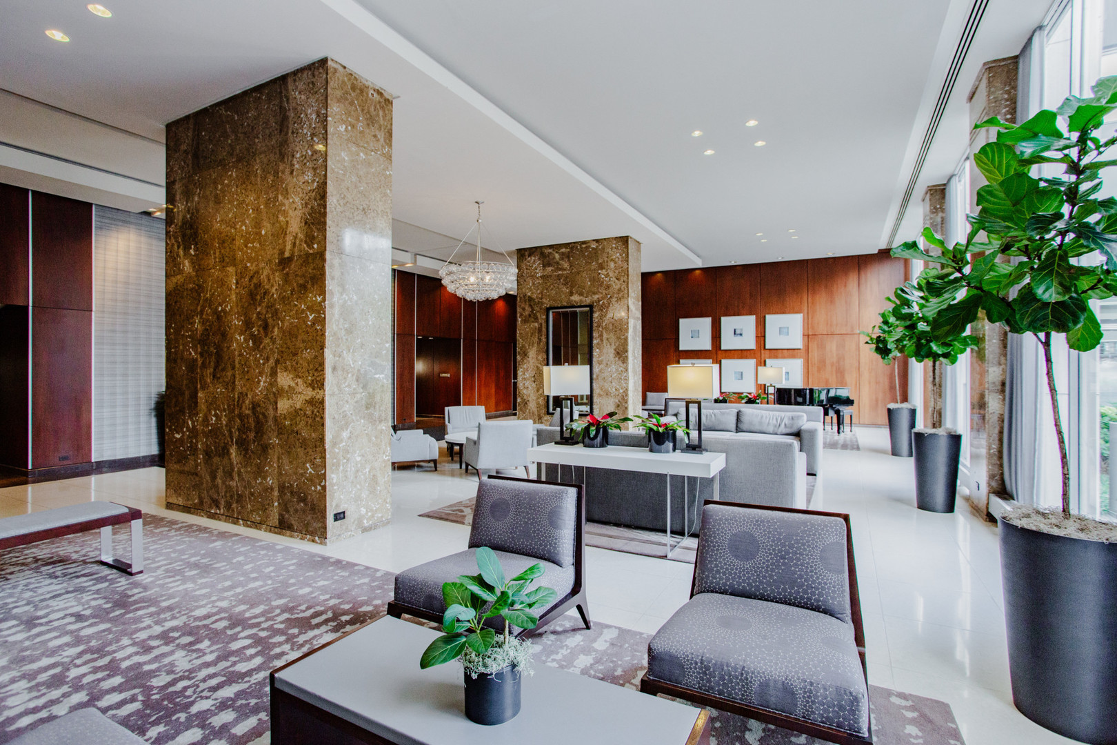 655 W IRVING PARK Road Unit: 5104