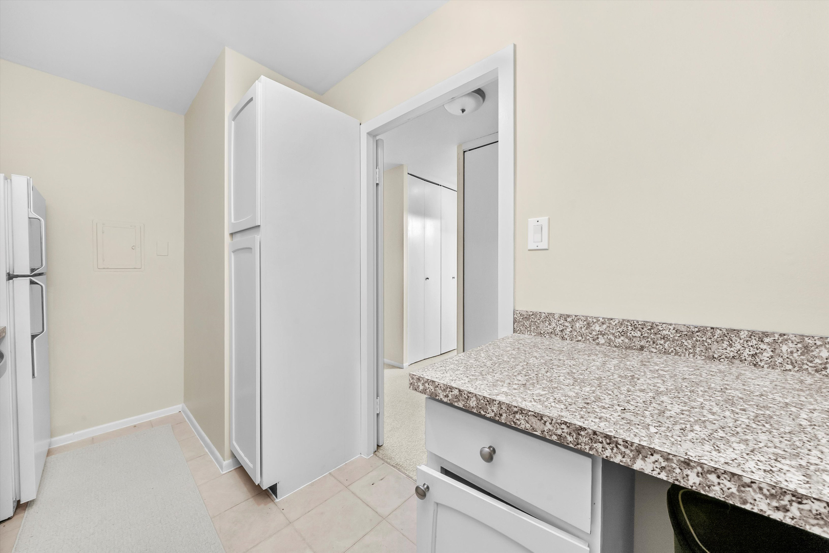 777 N Michigan Avenue Unit: 2202