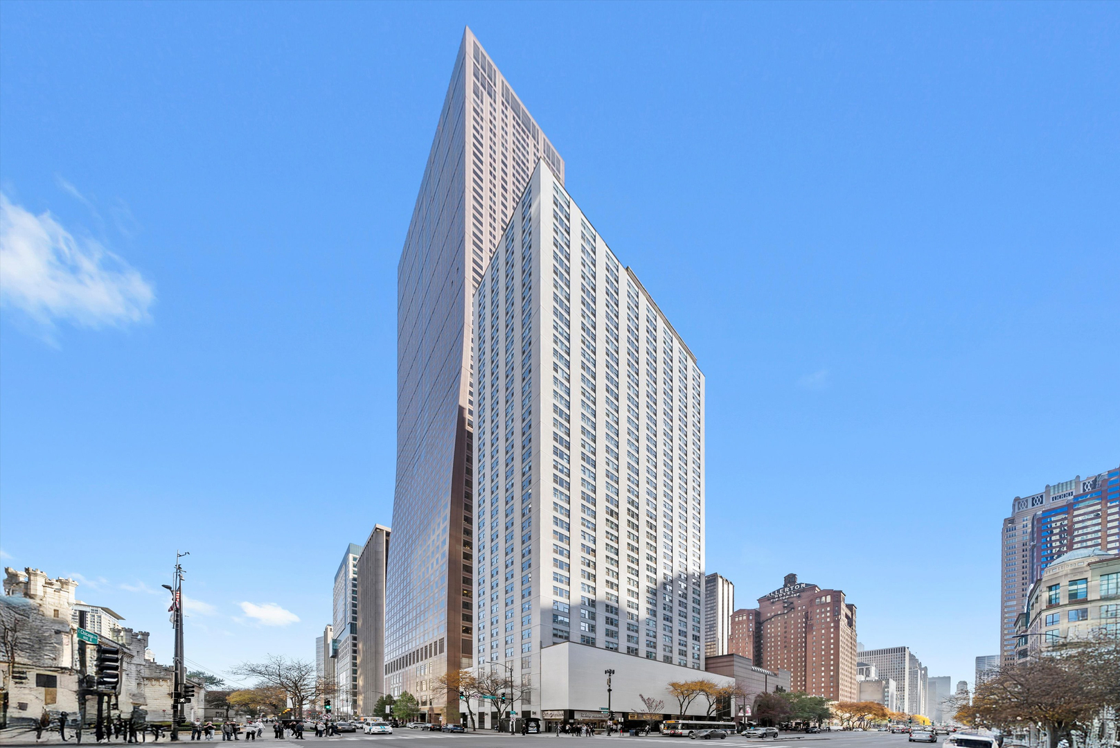 777 N Michigan Avenue Unit: 2202
