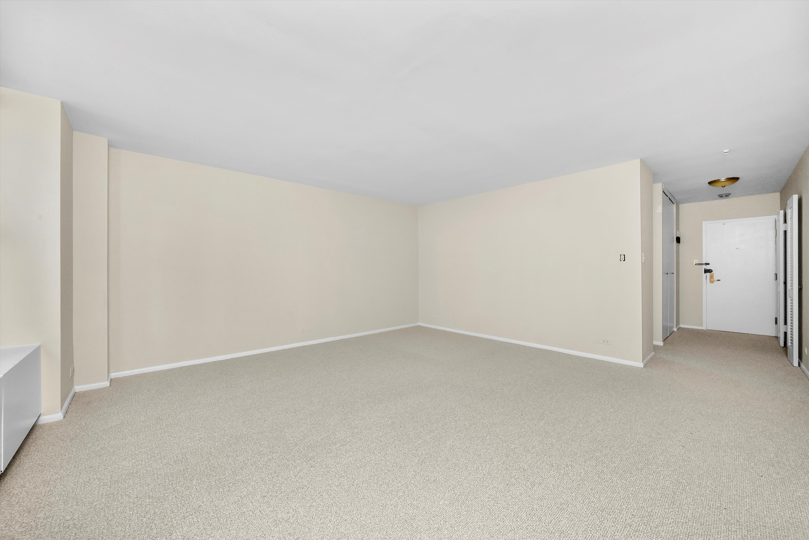 777 N Michigan Avenue Unit: 2202