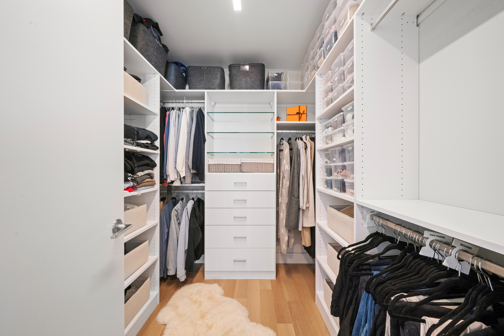 366 W Superior Street Unit: 604