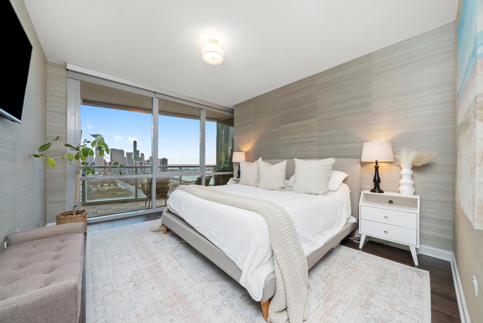 1201 S Prairie Avenue Unit: 3602