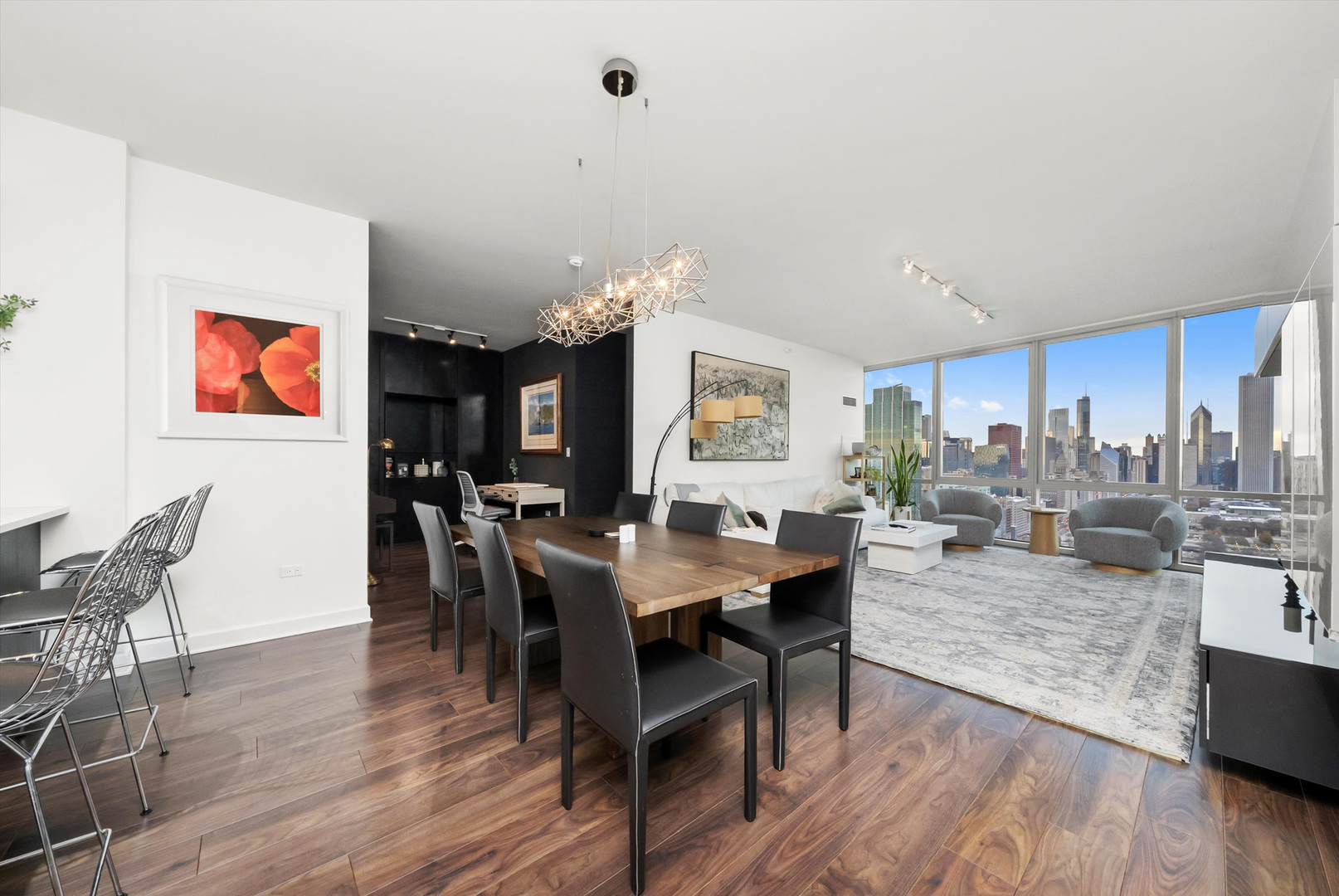 1201 S Prairie Avenue Unit: 3602