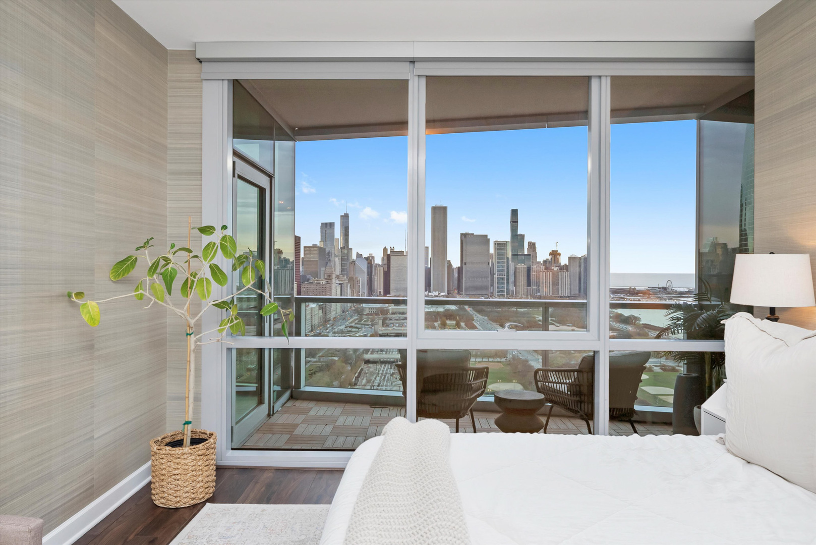 1201 S Prairie Avenue Unit: 3602