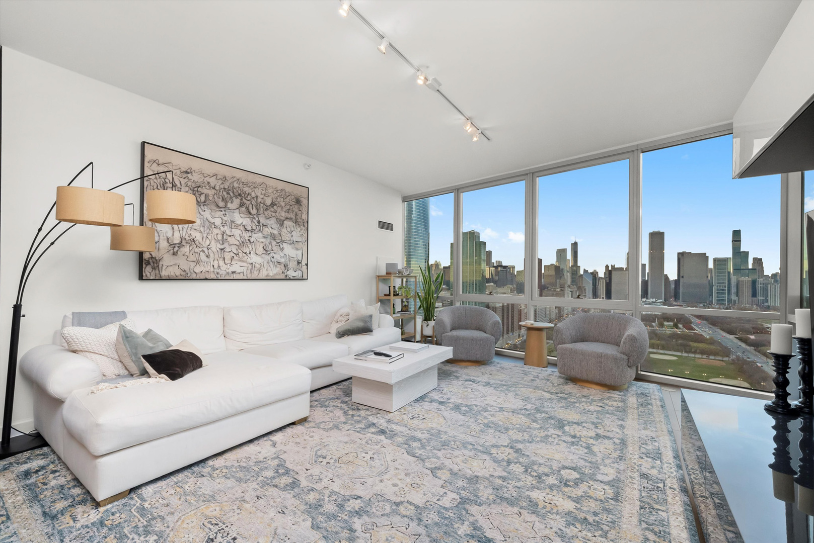 1201 S Prairie Avenue Unit: 3602