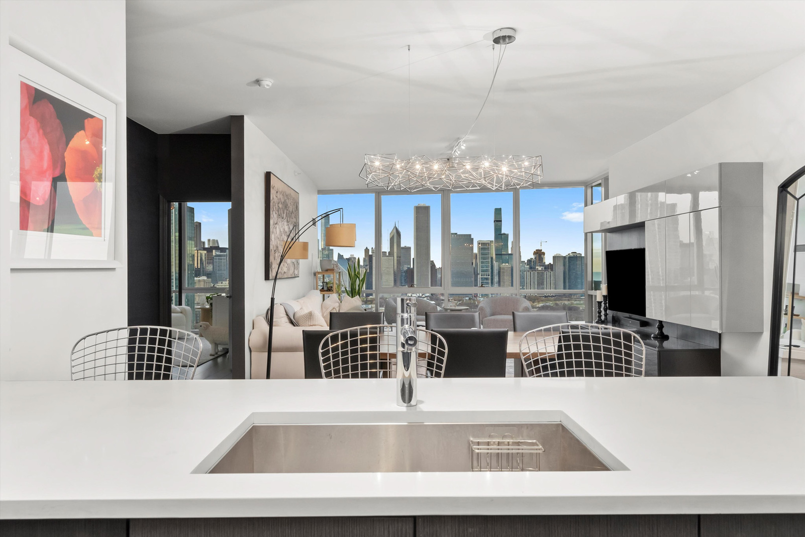 1201 S Prairie Avenue Unit: 3602