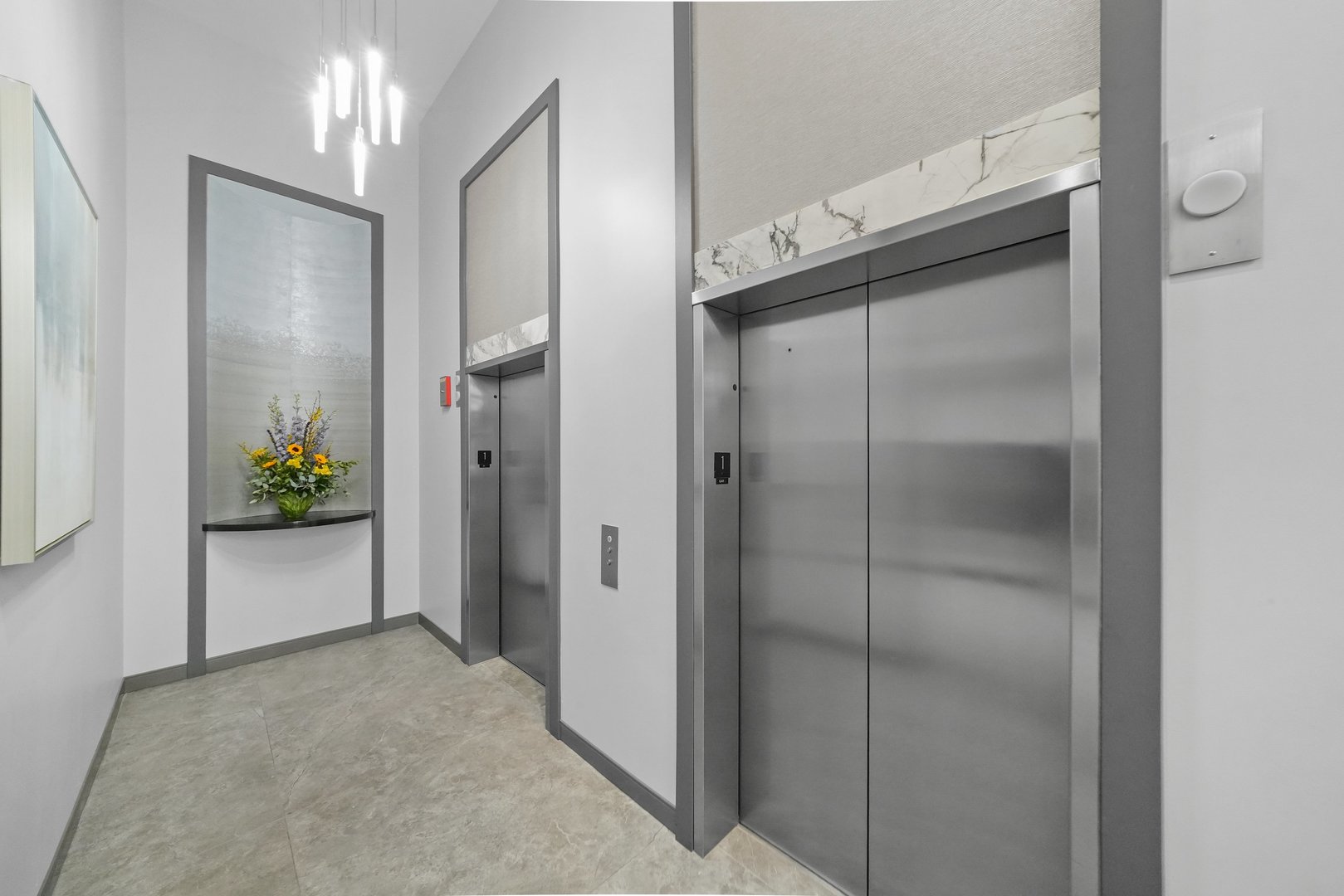 2 E Erie Street Unit: 2806