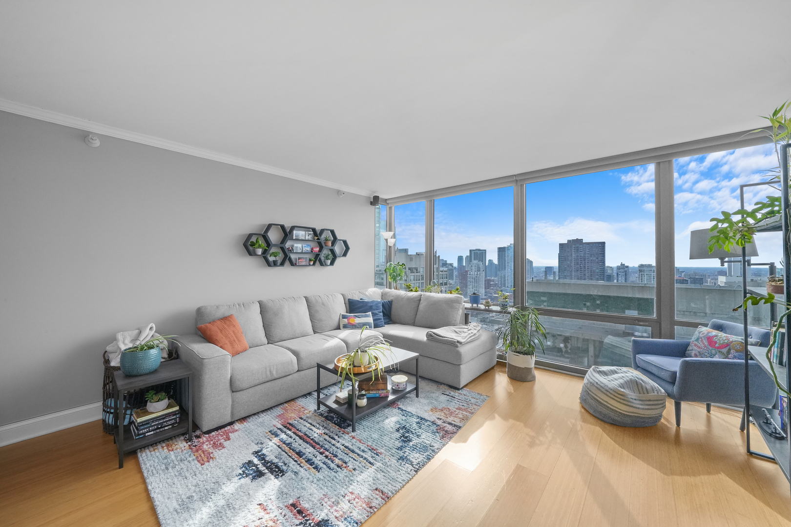 2 E Erie Street Unit: 2806