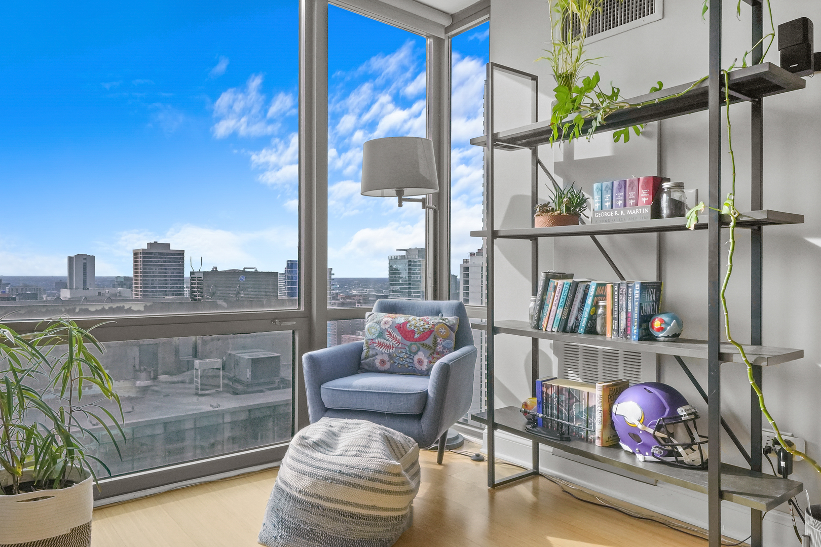 2 E Erie Street Unit: 2806