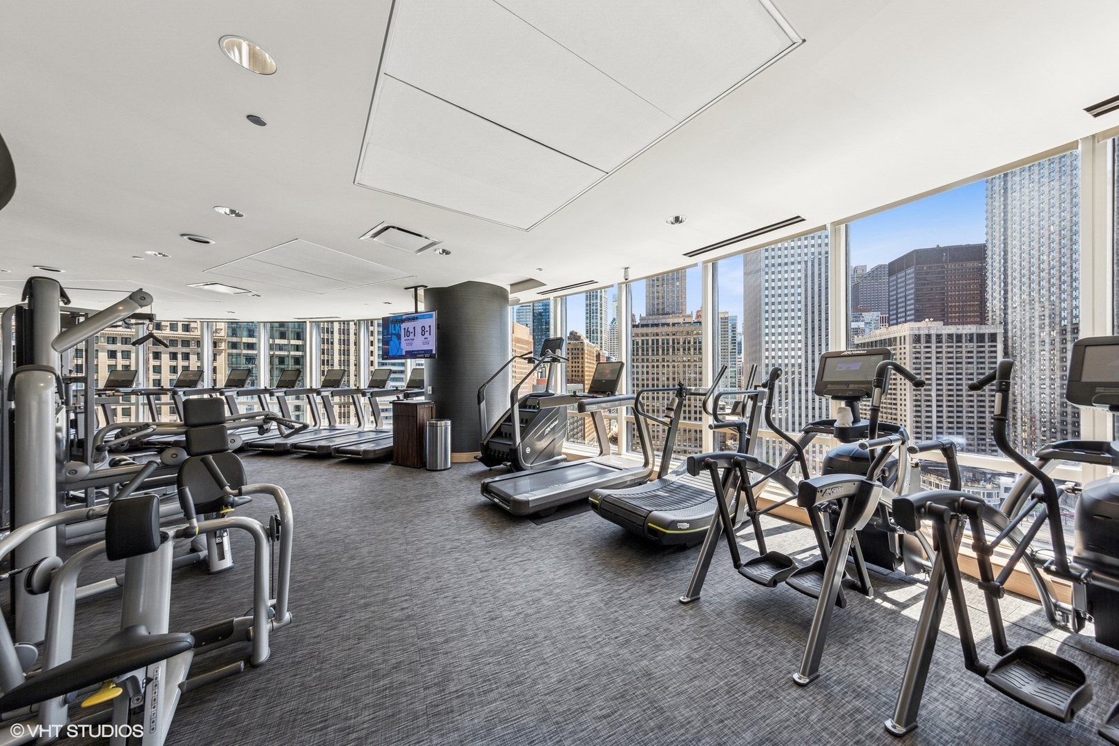 401 N Wabash Avenue Unit: 52B