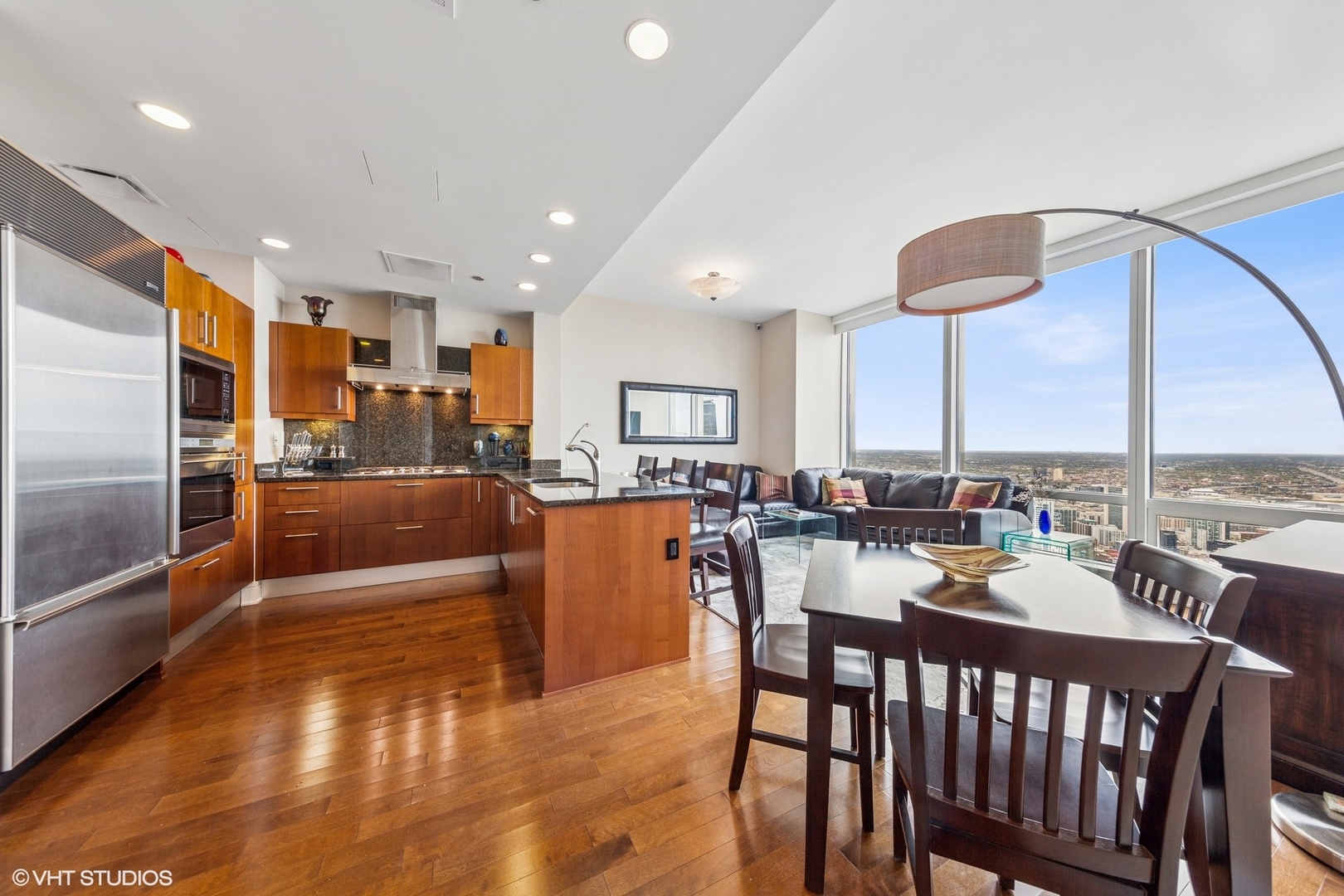 401 N Wabash Avenue Unit: 52B