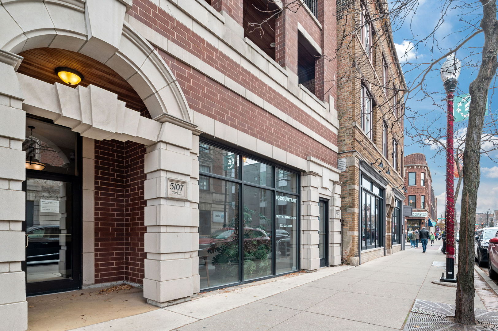 5107 N Clark Street Unit: 3S