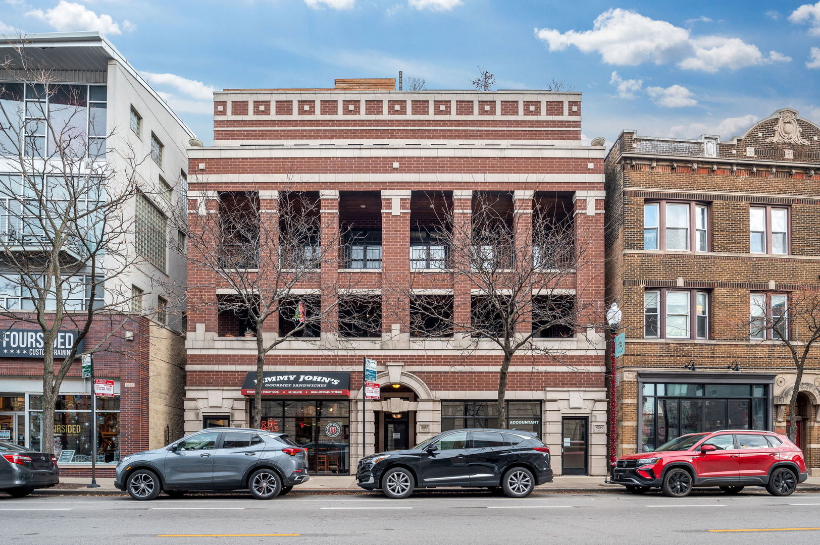 5107 N Clark Street Unit: 3S