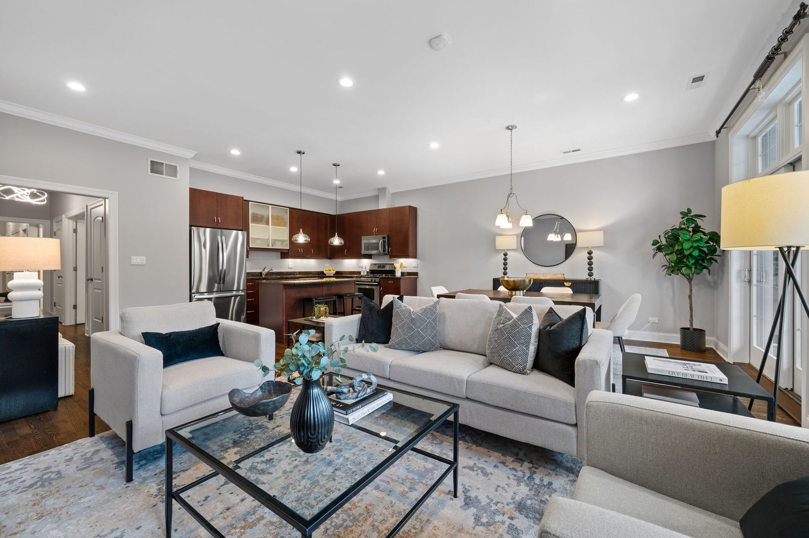 5107 N Clark Street Unit: 3S