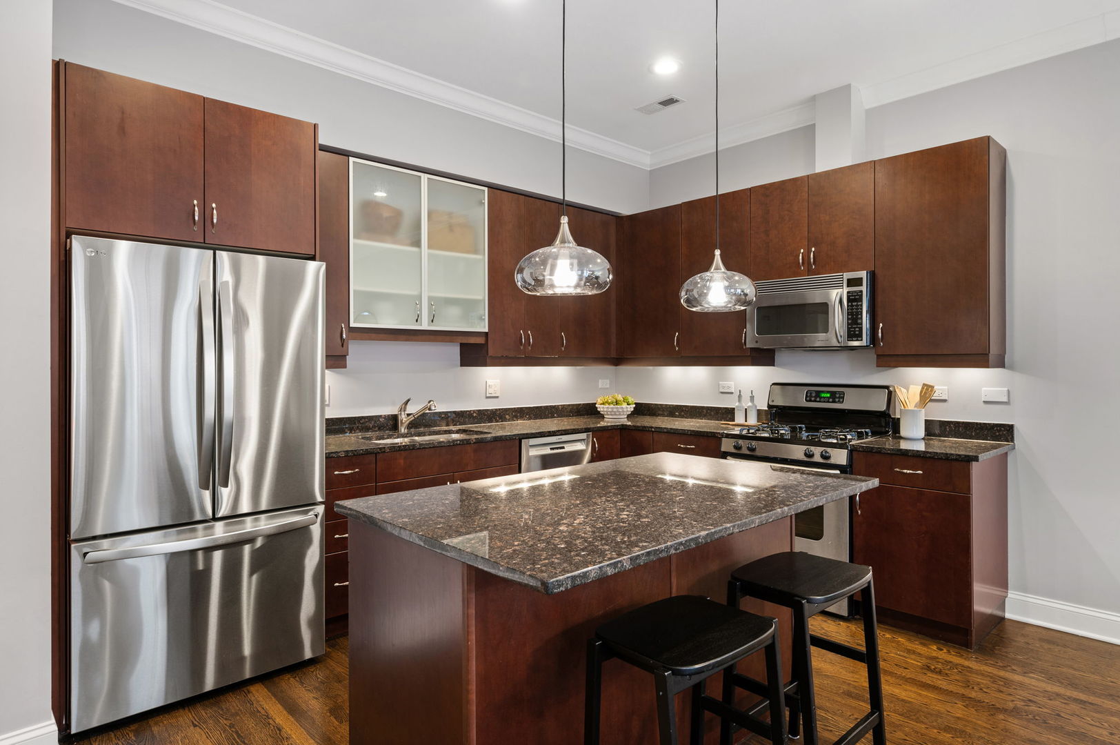 5107 N Clark Street Unit: 3S