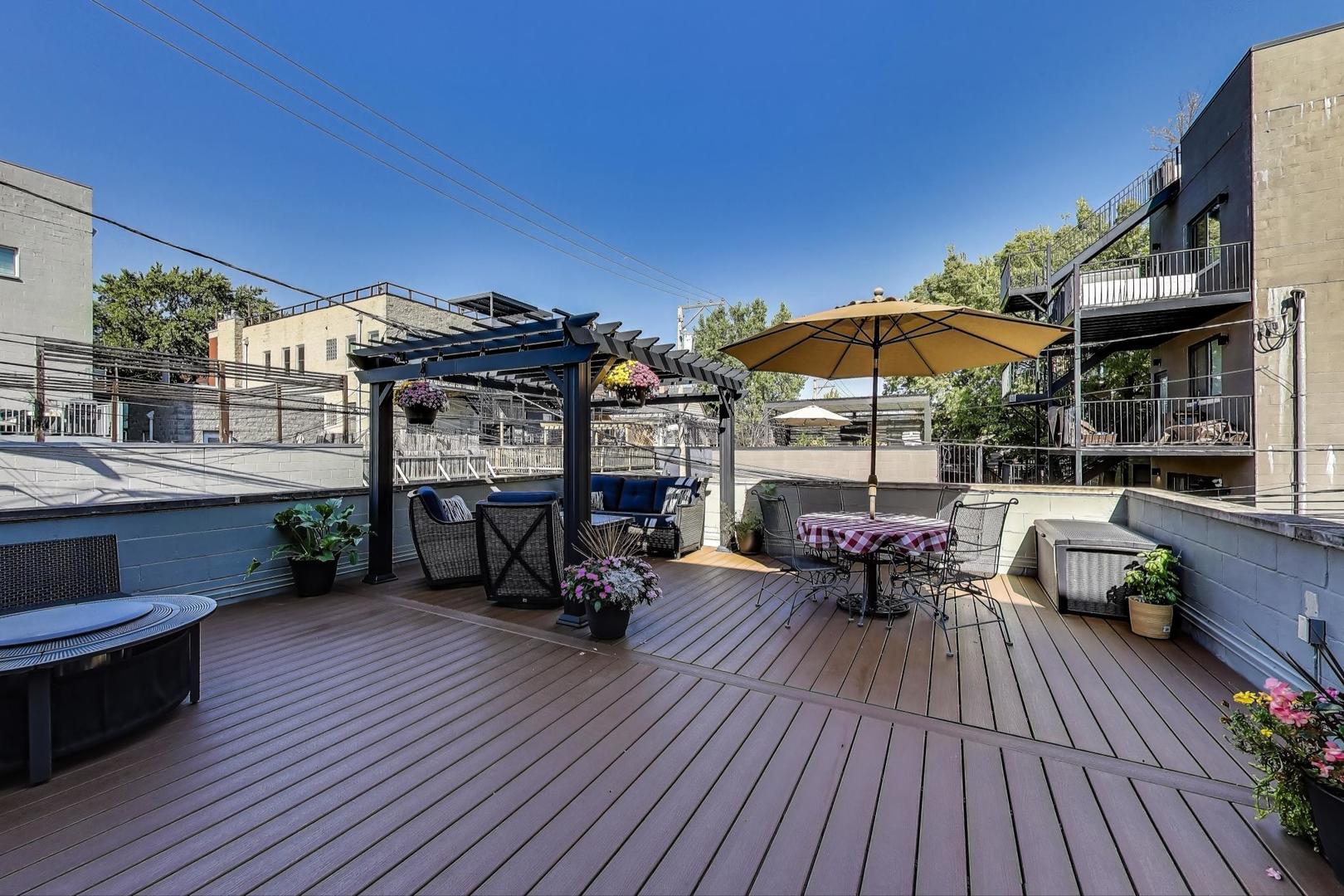 1012 N Wood Street Unit: 2