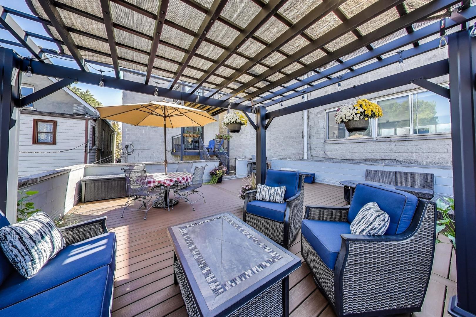 1012 N Wood Street Unit: 2