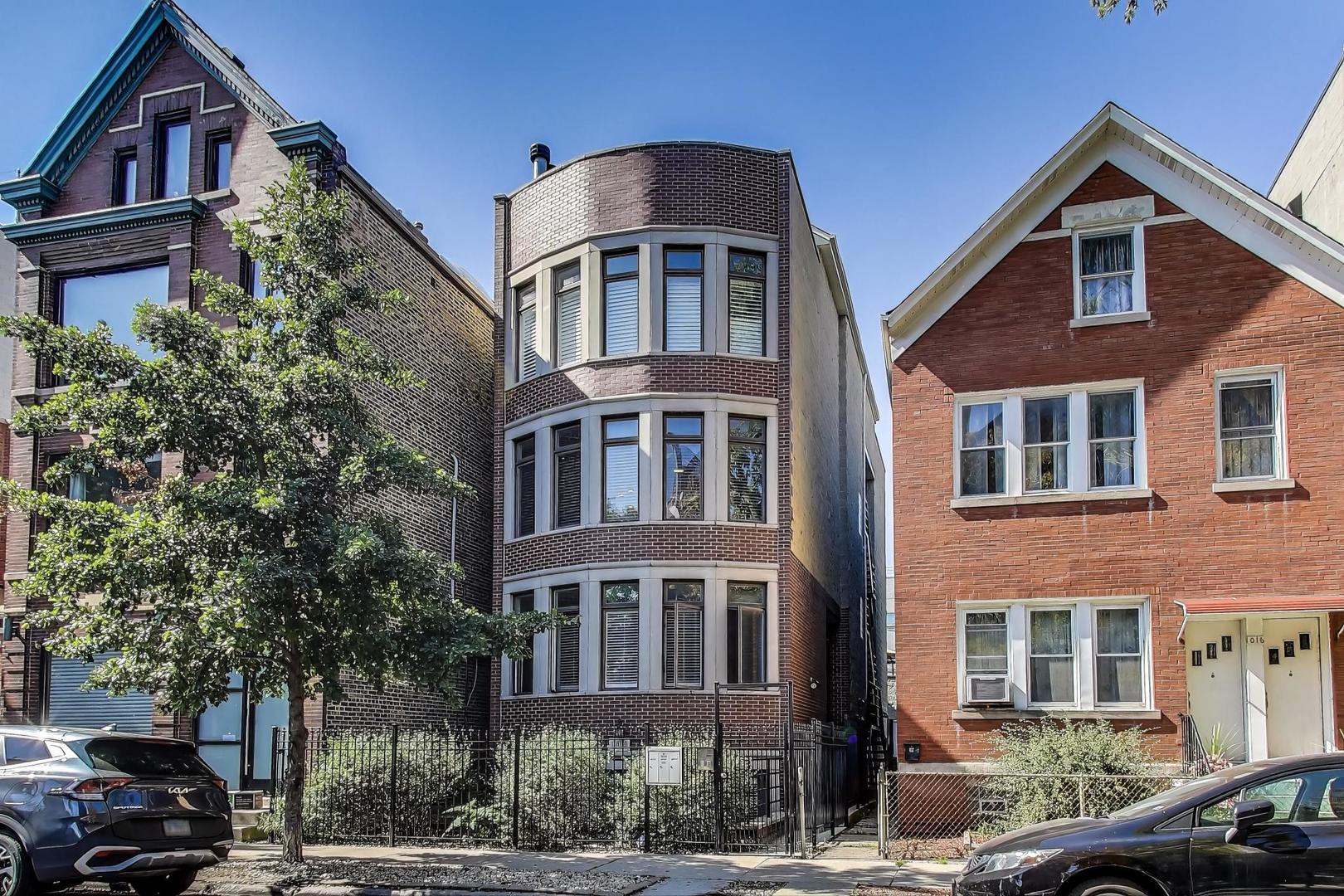 1012 N Wood Street Unit: 2