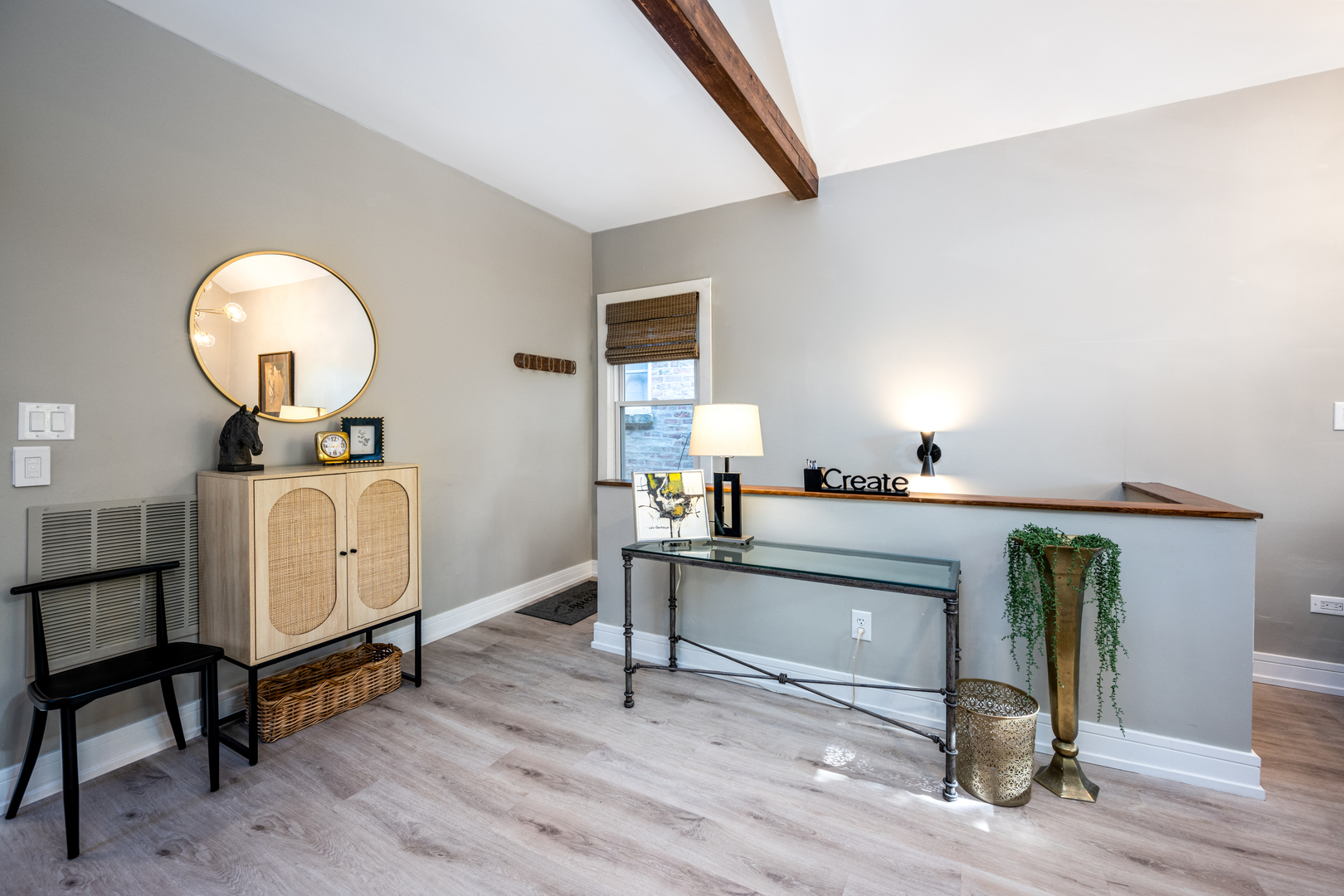 1437 N WICKER PARK Avenue