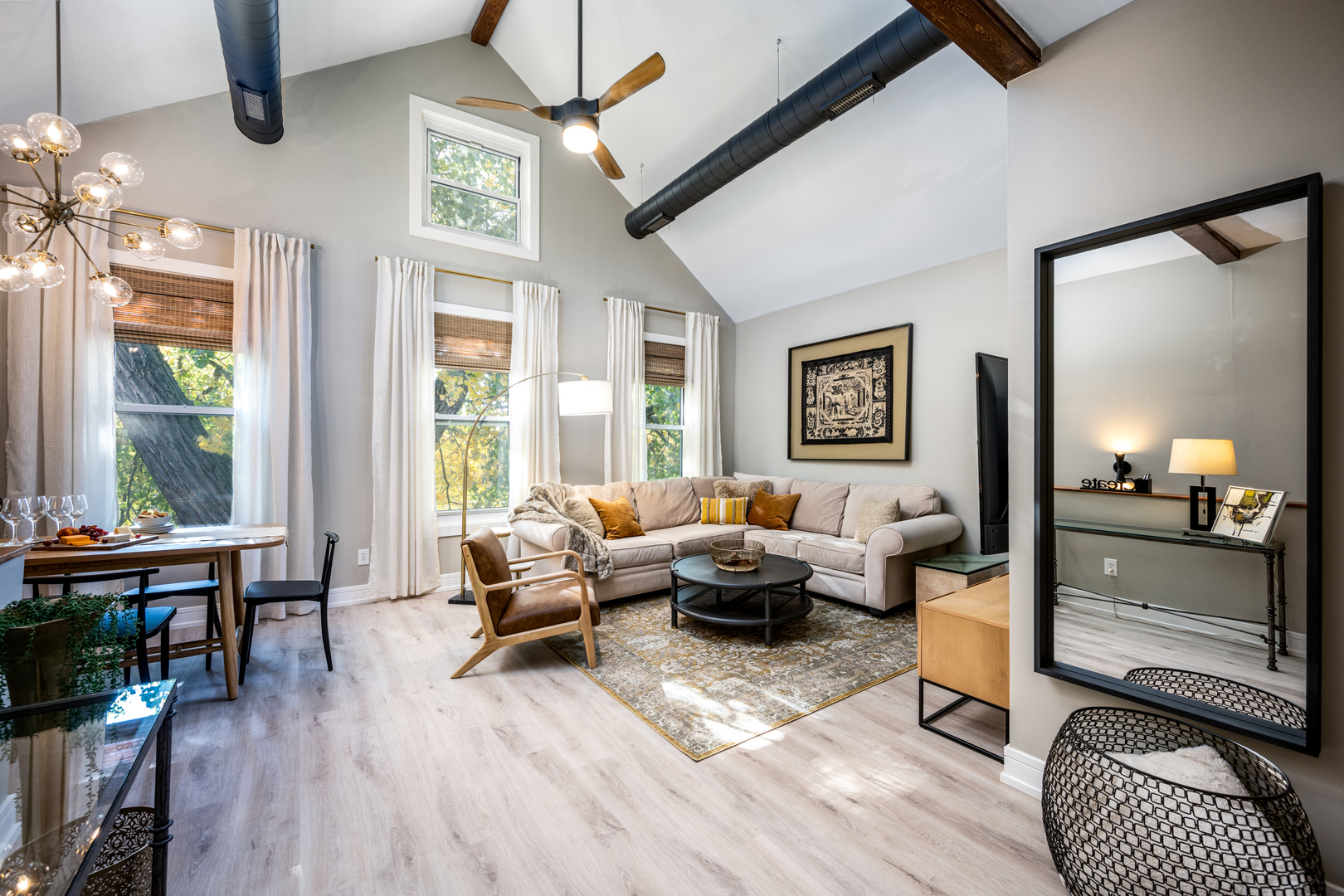 1437 N WICKER PARK Avenue