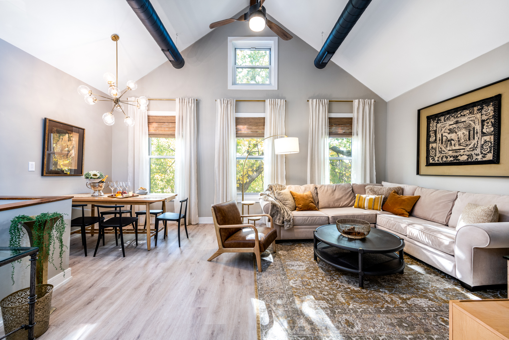 1437 N WICKER PARK Avenue