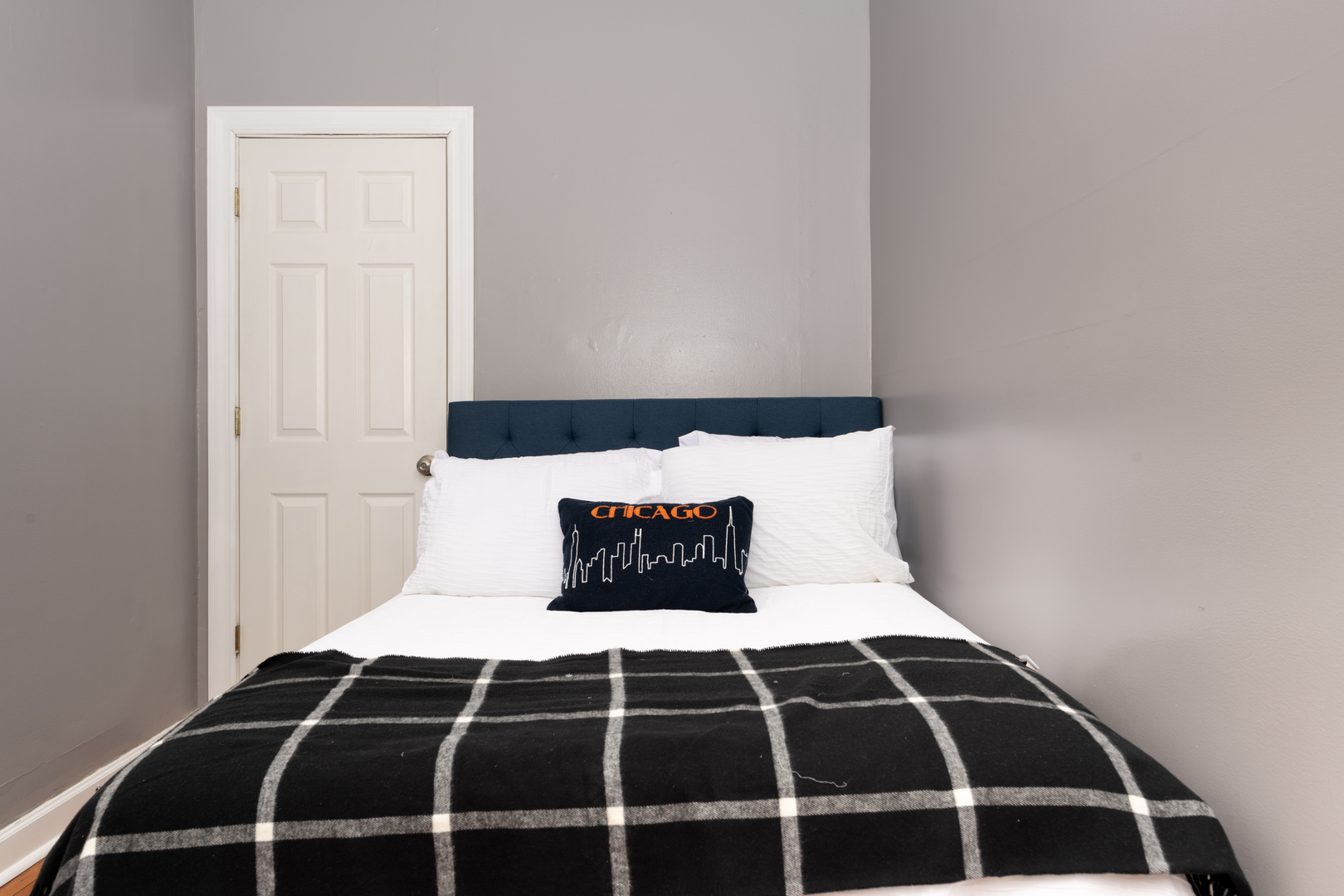 1437 N WICKER PARK Avenue