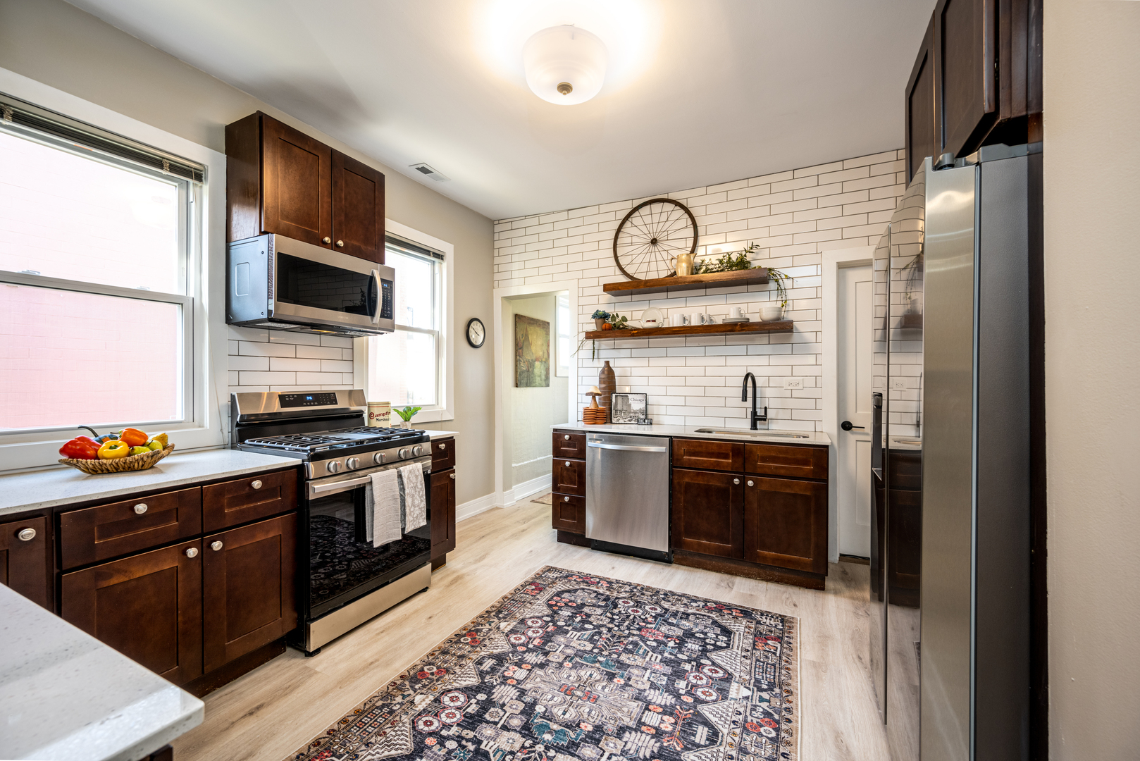 1437 N WICKER PARK Avenue