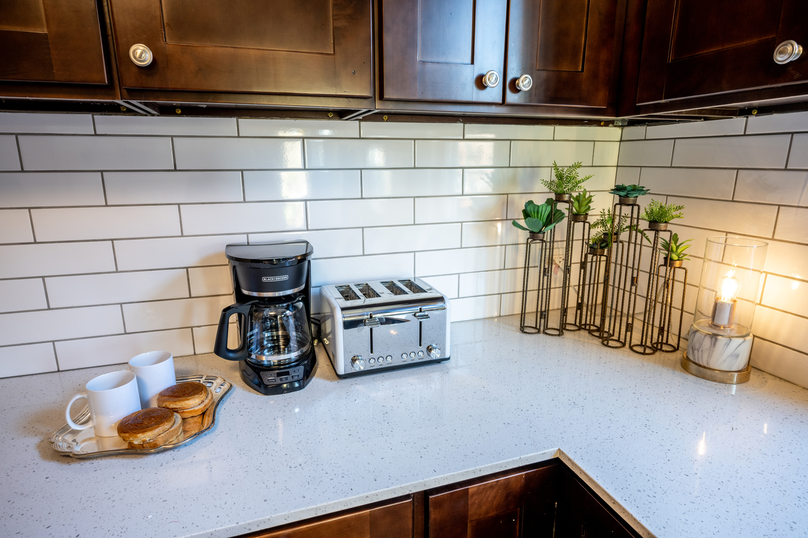 1437 N WICKER PARK Avenue