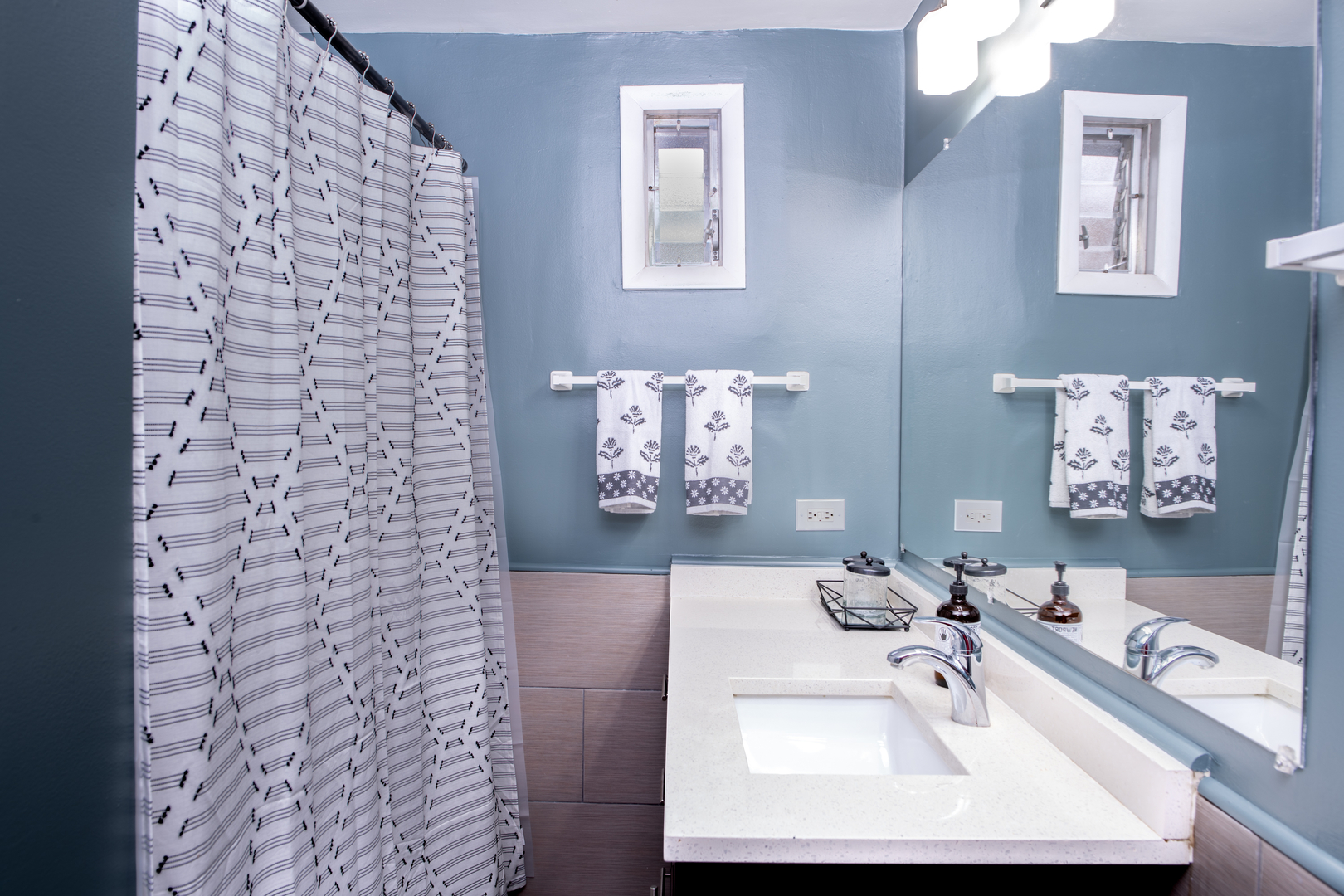 1437 N WICKER PARK Avenue