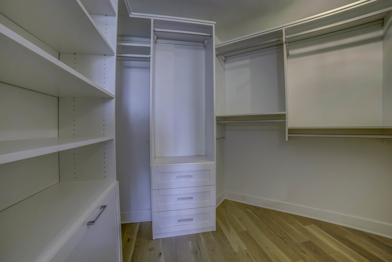 440 N Mcclurg Court Unit: 513