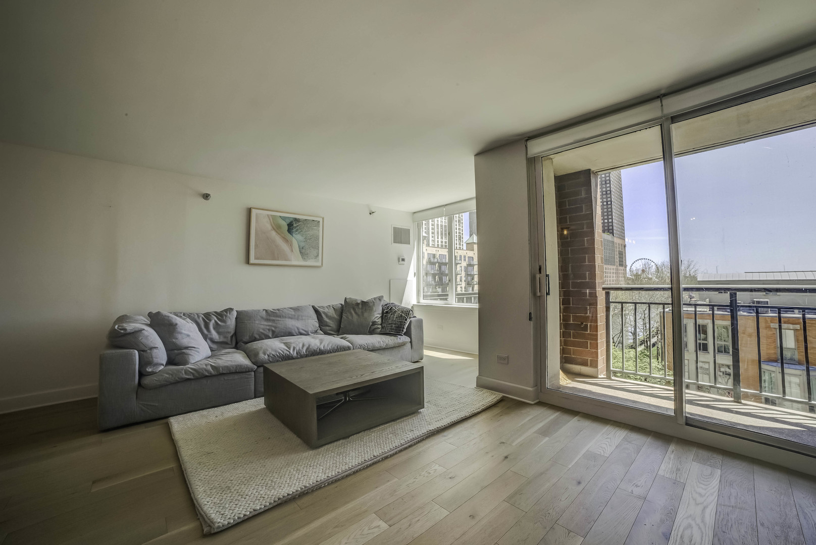 440 N Mcclurg Court Unit: 513