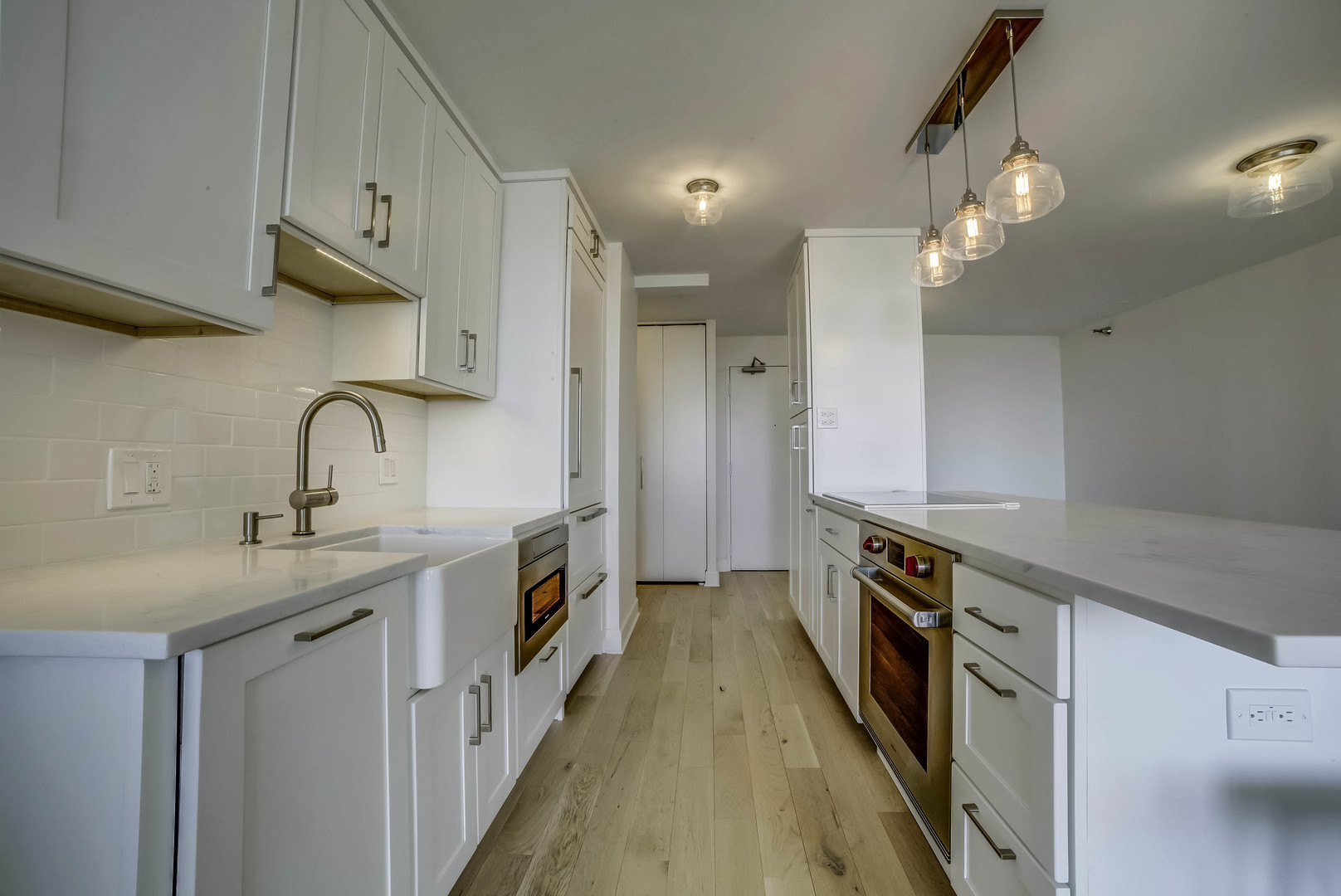 440 N Mcclurg Court Unit: 513