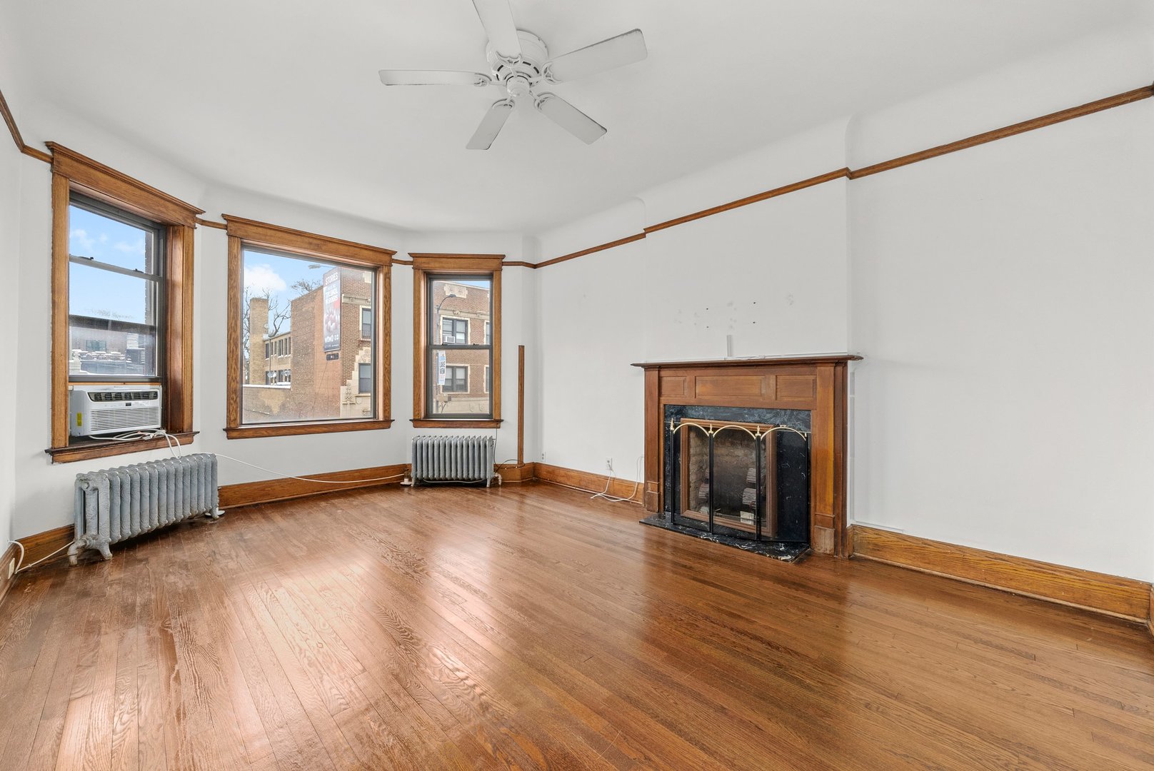 823 W Diversey Parkway Unit: 2
